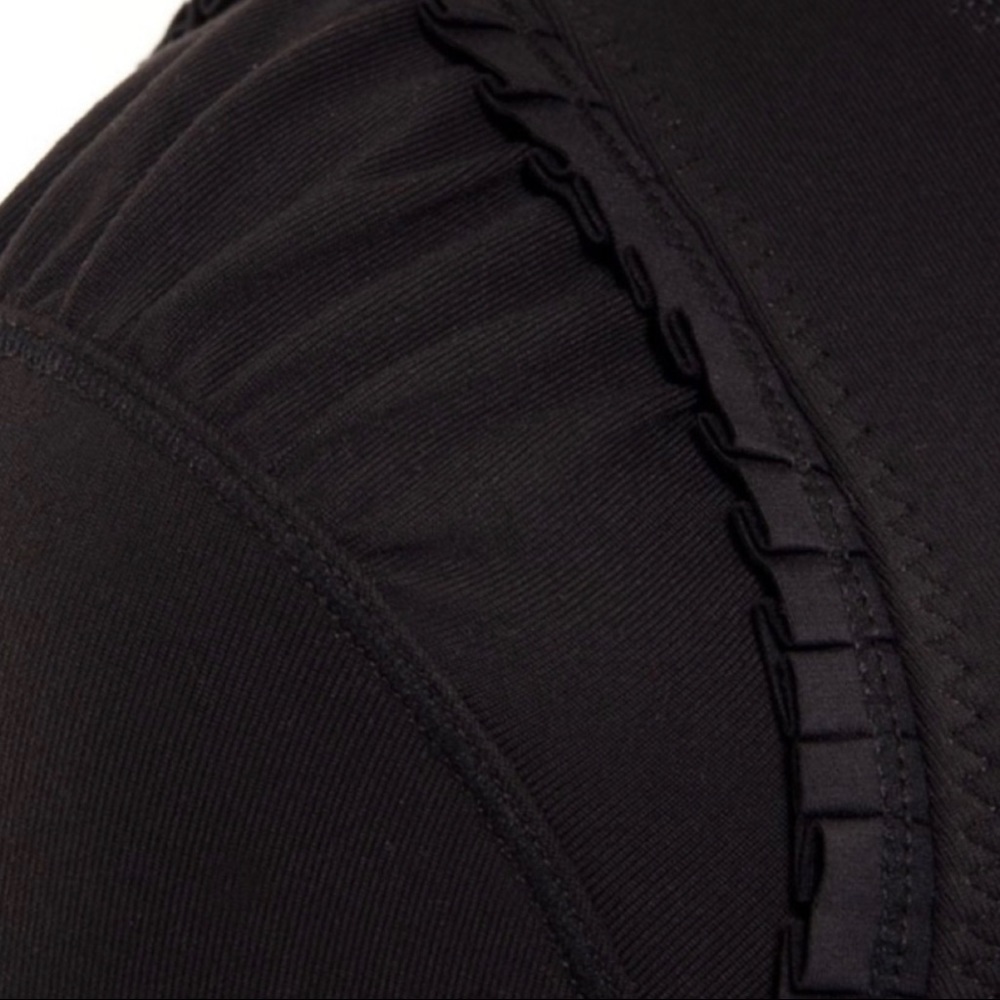 [SOLD] Lululemon :: *Rare* City to Yoga Jacket - size 2 Black - peplum - Picture 5 of 9